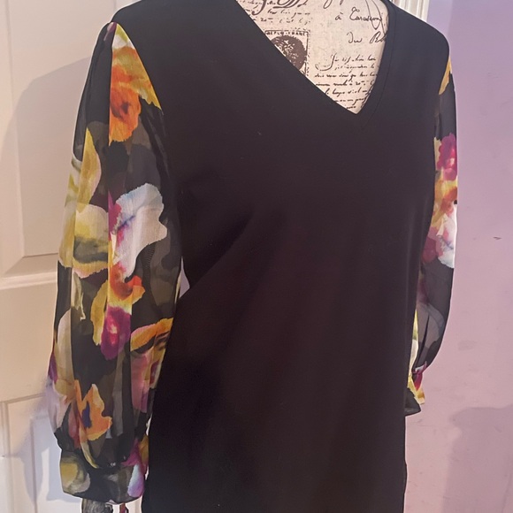 Chico's Asymmetrical Black and Orange 3/4 Sleeve Blouse - Picture 4 of 11